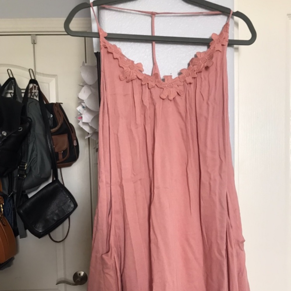 Byer California Pink flowy dress w/ flowers
